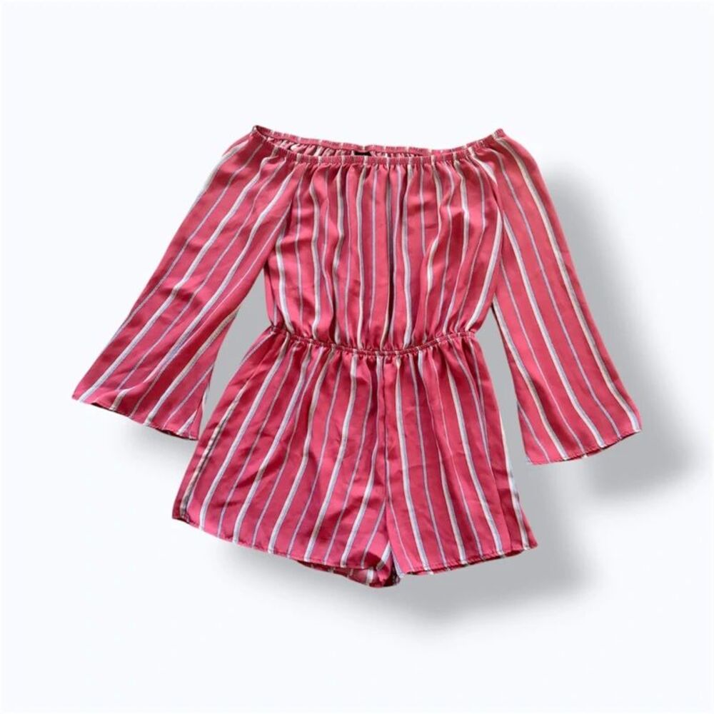 Rue 21, Shoulder-Off Romper - M